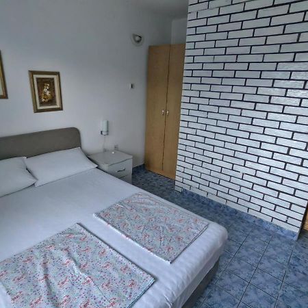 Apartments Vejo Корчула Экстерьер фото